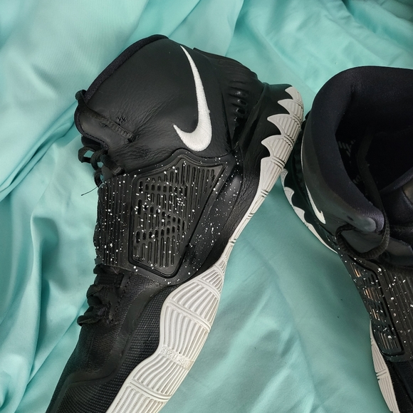 Nike kyrie - Picture 6 of 6